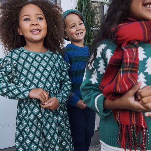 NWT Hanna Andersson Holiday Long Sleeve Ruffle Dress w Pockets 120 cm (6/7 yrs) - Picture 2 of 9